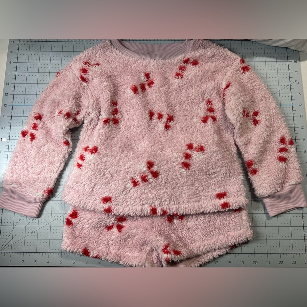 art class toddler girls Fluffy Christmas Candy Cane Pajama Set clothes XS 4/5T